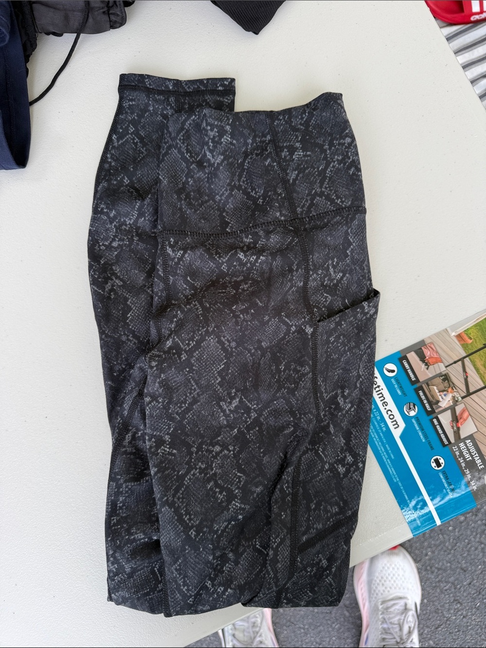 Fabletics Black Snake-Print leggings - size small